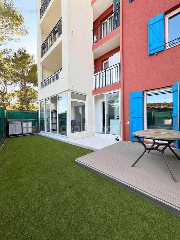 Appartement à MOUGINS