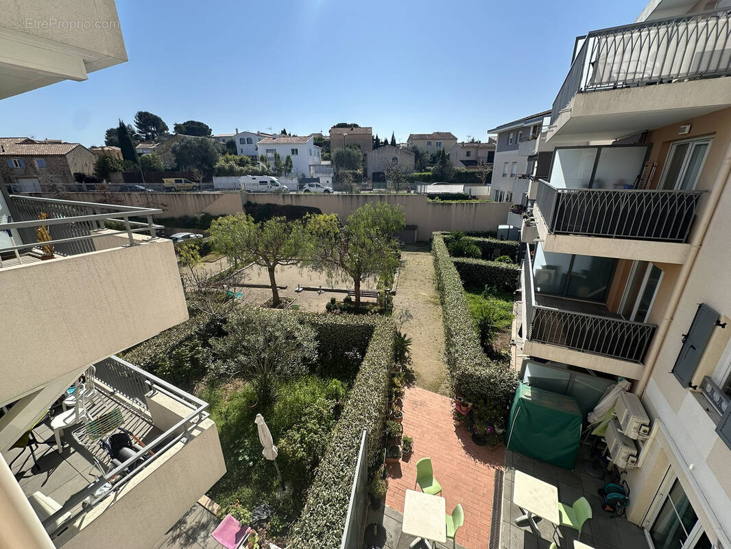 Appartement à PUGET-SUR-ARGENS
