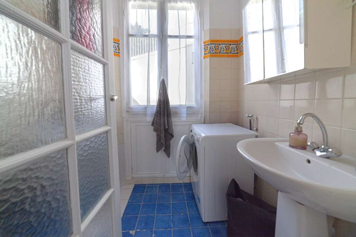 Appartement à PARIS-12E