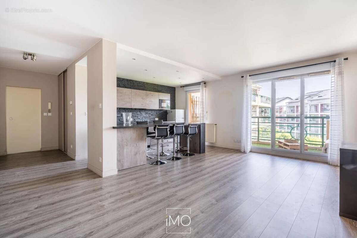 Appartement à TASSIN-LA-DEMI-LUNE