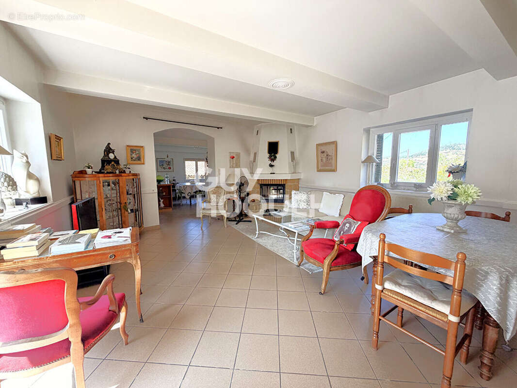 Maison de 126 m² à Saint Genis L'Argentiere - photo 2