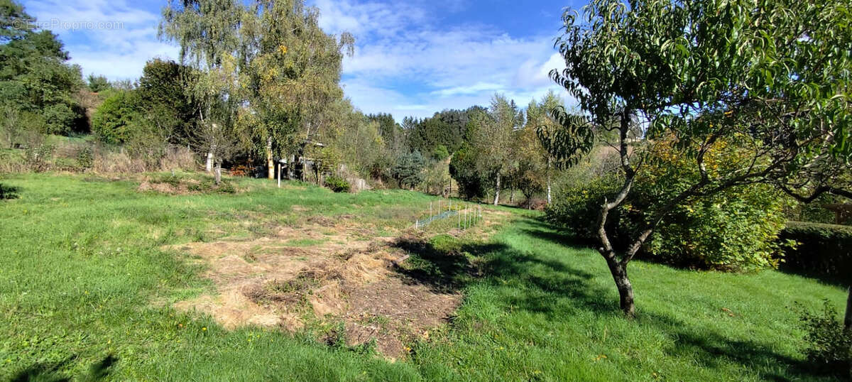 Terrain à LA SEAUVE-SUR-SEMENE