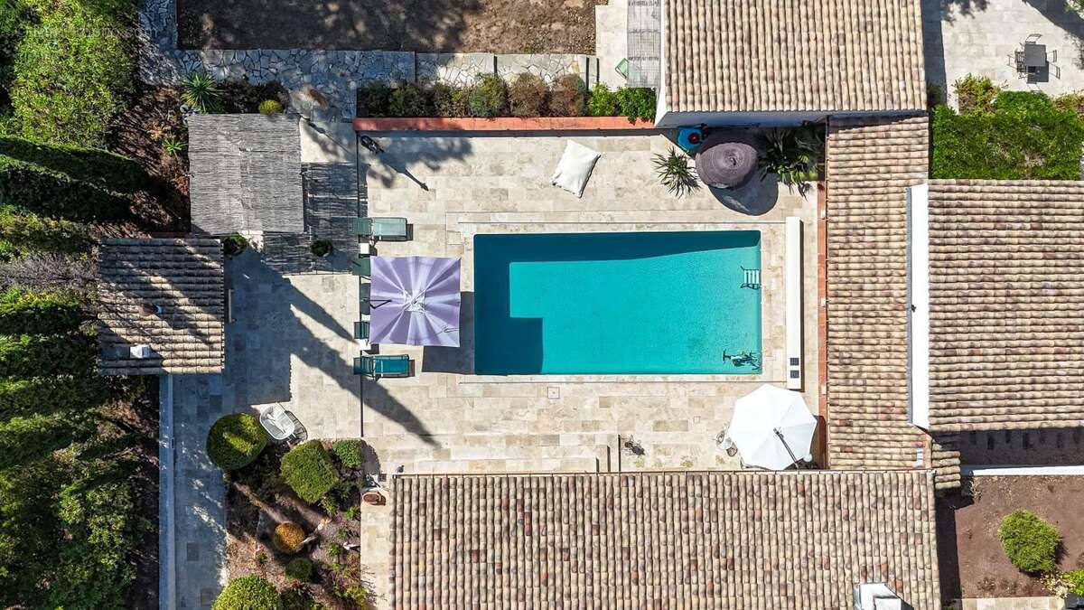Maison à PUGET-SUR-ARGENS