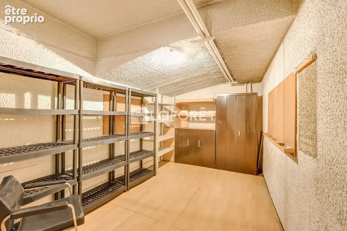Local commercial Paris 38 m2 - photo 8