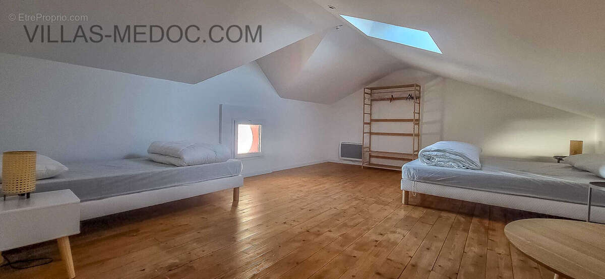 Appartement à VENDAYS-MONTALIVET