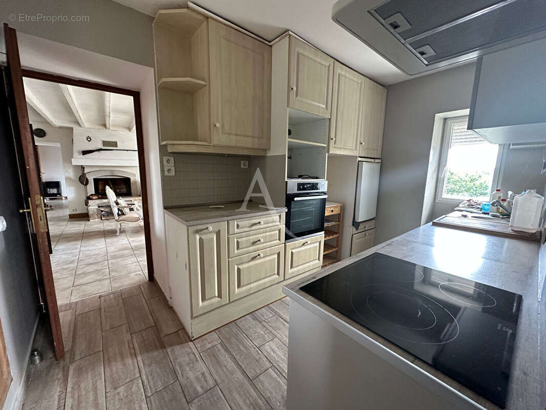 Maison à LA CHAPELLE-PALLUAU