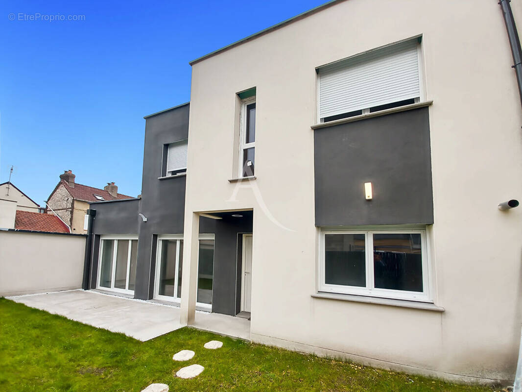 Maison à LE PETIT-QUEVILLY