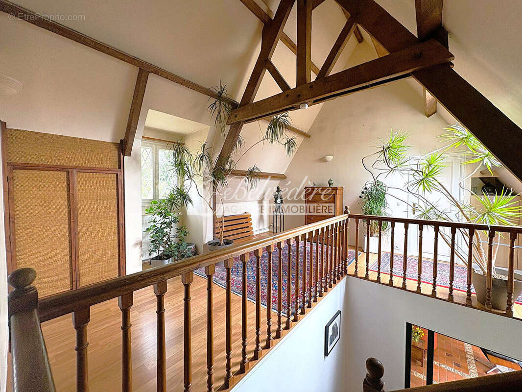 Maison à SAINT-LEU-LA-FORET