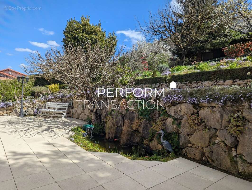 Maison à SAINT-QUENTIN-SUR-ISERE