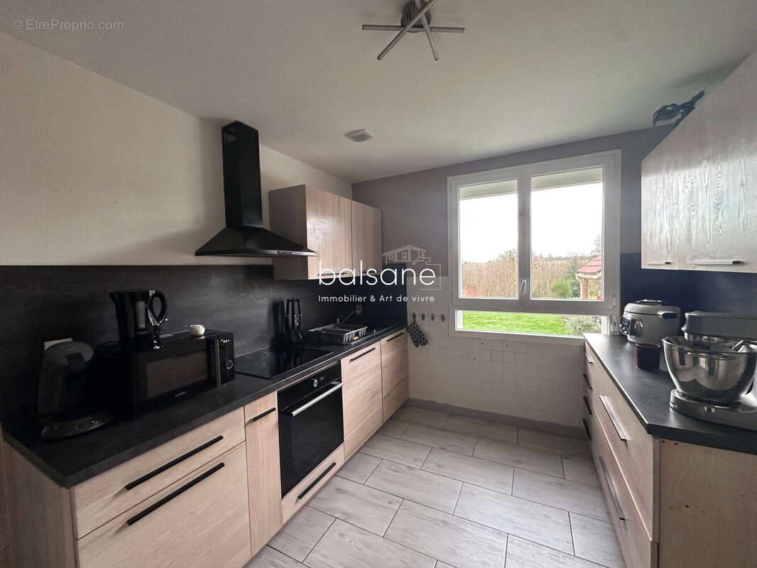 Maison à SAINT-DENIS-DES-MONTS