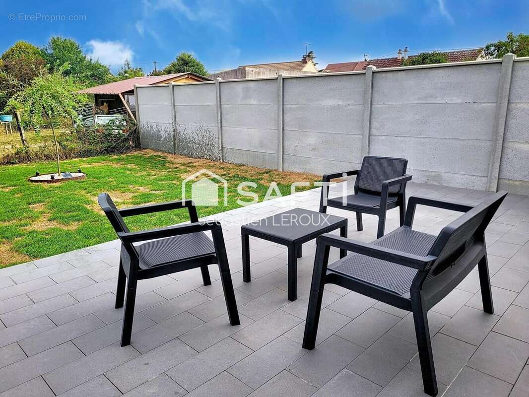 Maison 130 m² à Saulnieres  - photo 3