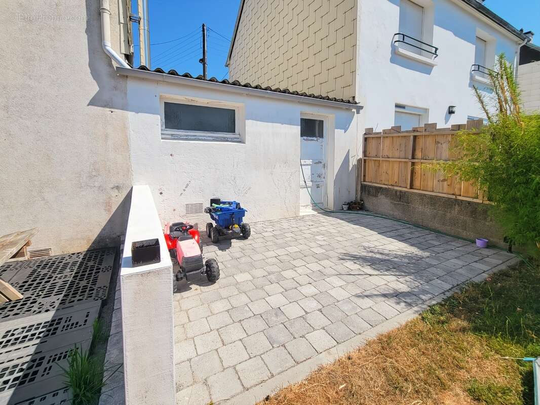PONT-AVEN – Maison familiale rénovée, pensée pour évoluer jusqu’à 5 chambres - photo 17