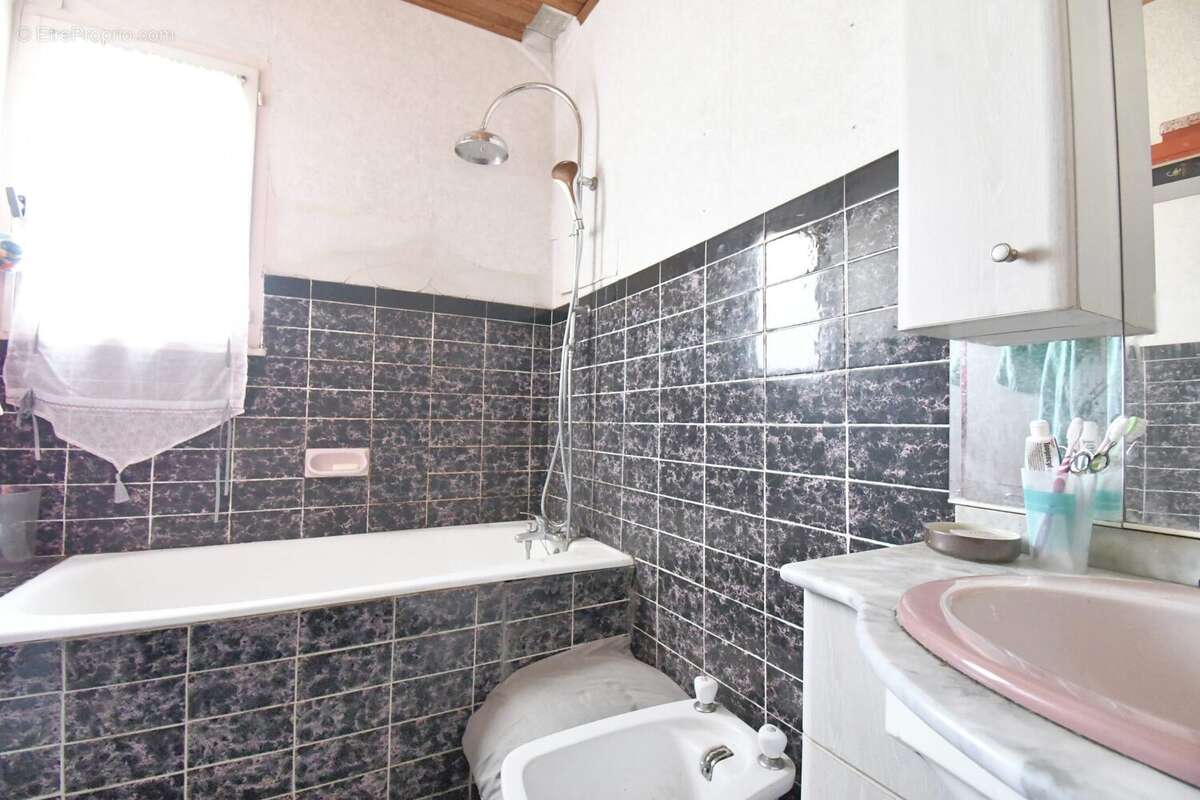 Maison à ALLIGNY-EN-MORVAN