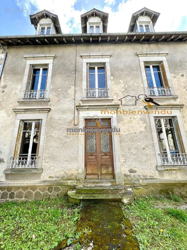 Maison à AURILLAC