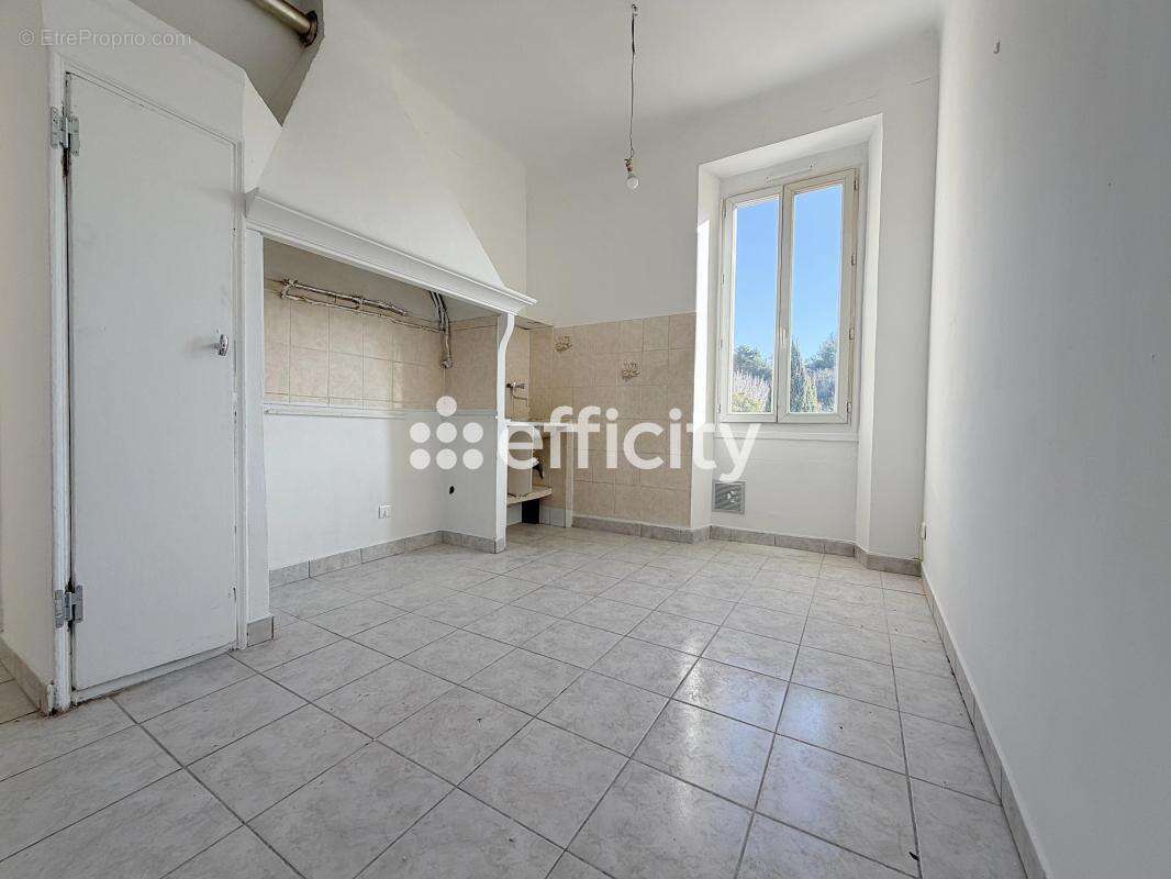 Appartement à MARSEILLE-13E