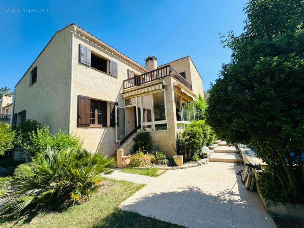 A vendre, Manosque, Maison Familiale 6 Chambres – 159 m²  Calme, Vue Dégagée & Fort Potentiel - photo 23