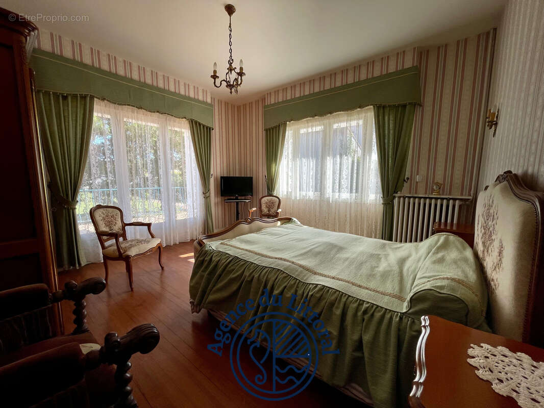 Maison à MESCHERS-SUR-GIRONDE