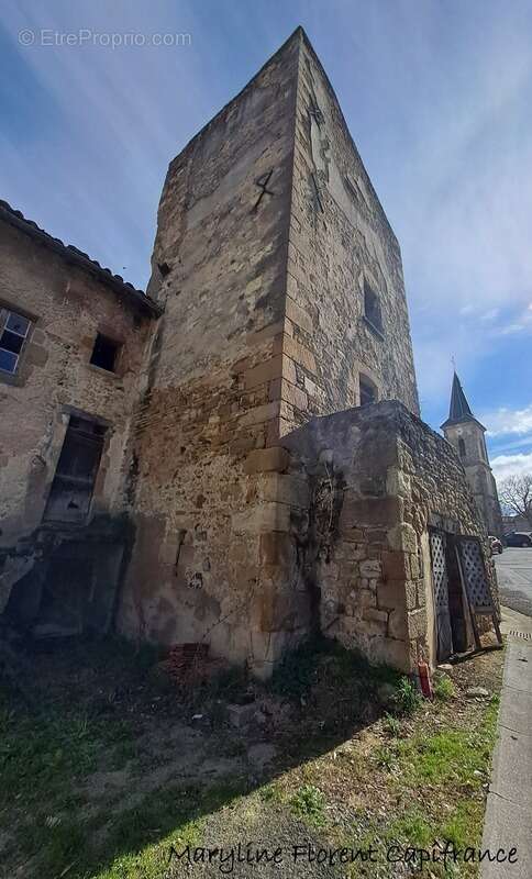 Batisse de caractère en pierre à rénover  SAUVAGNAT SAINTE MARTHE (63) - photo 15