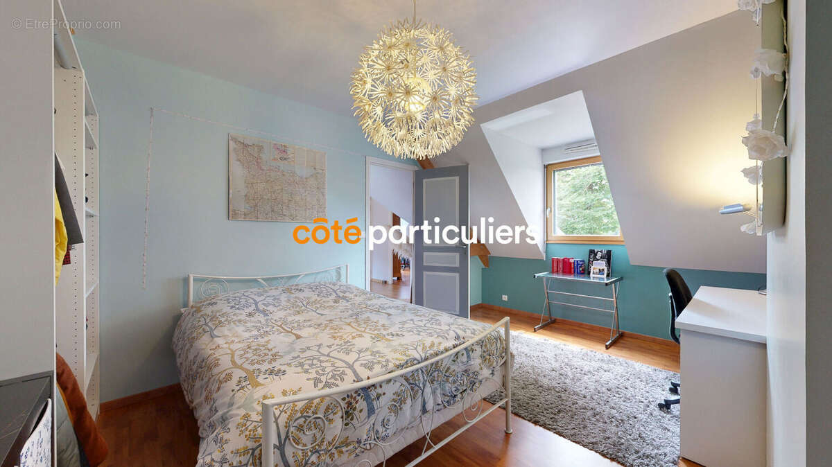 Propriété équestre 17 km Avranches commune de Brécey  175 m2 et bâtiment avec boxes sur 4 hectares. - photo 14