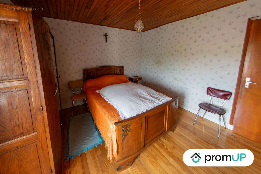 Maison à SAINT-ETIENNE-DU-VIGAN