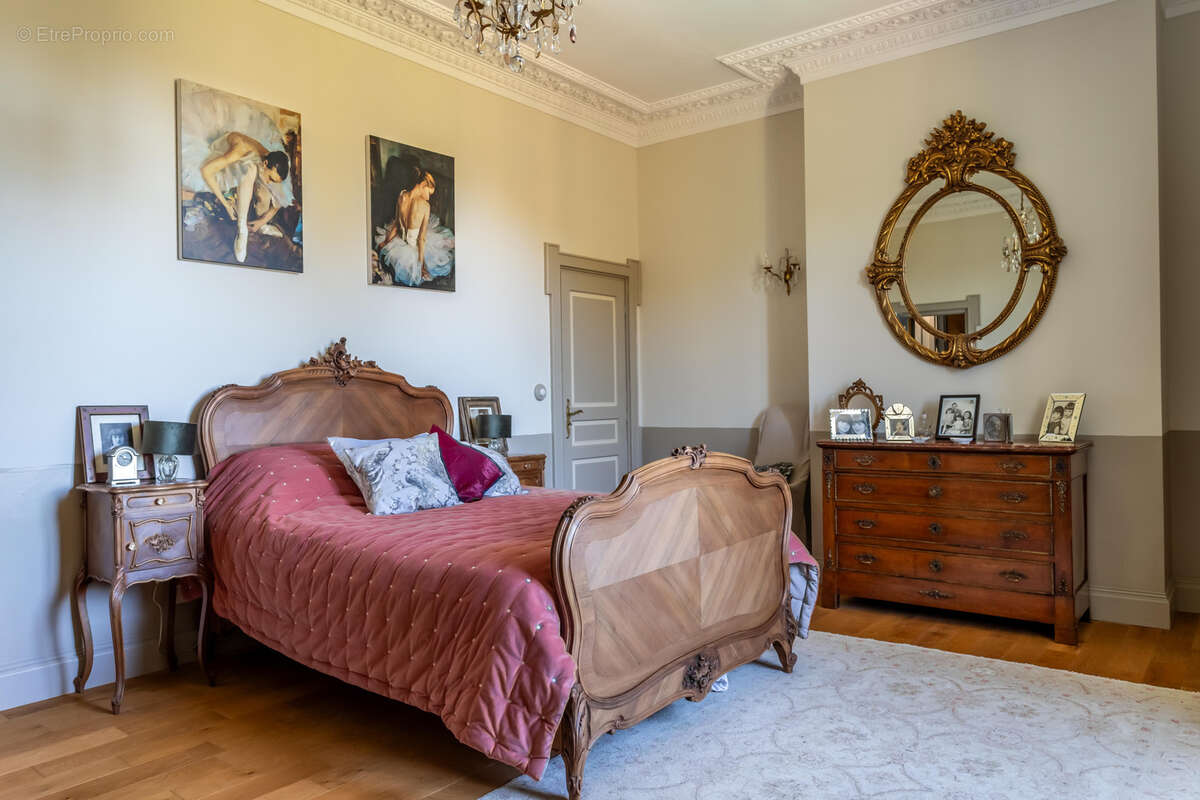 Maison à MONFLANQUIN