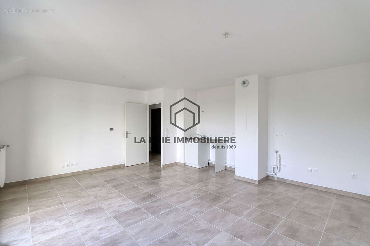 Appartement à EMERAINVILLE