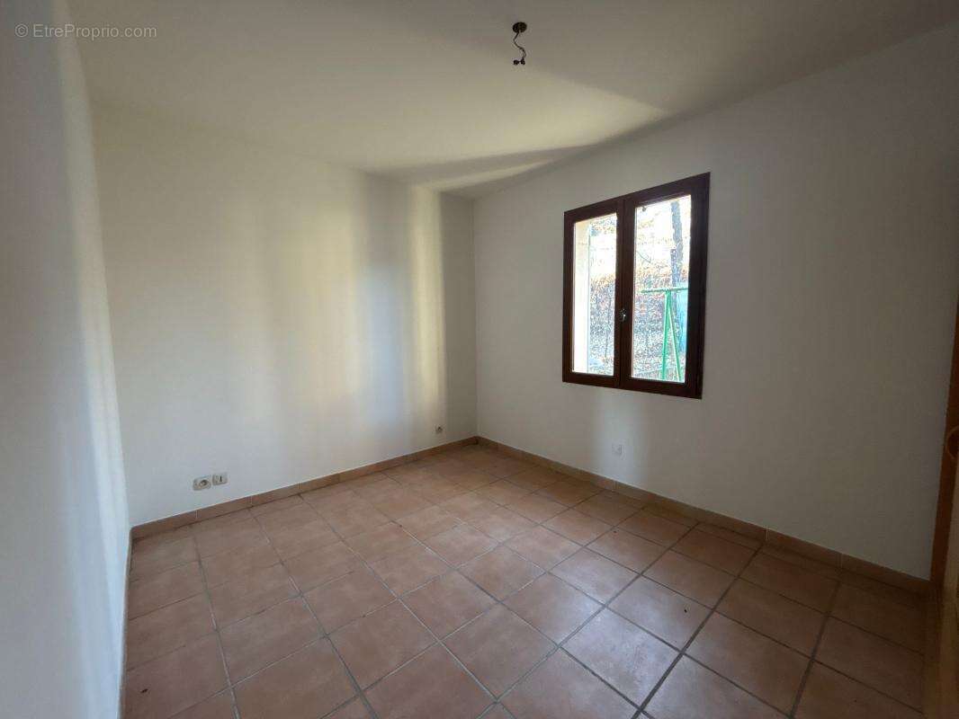 Maison à MALLEMOISSON