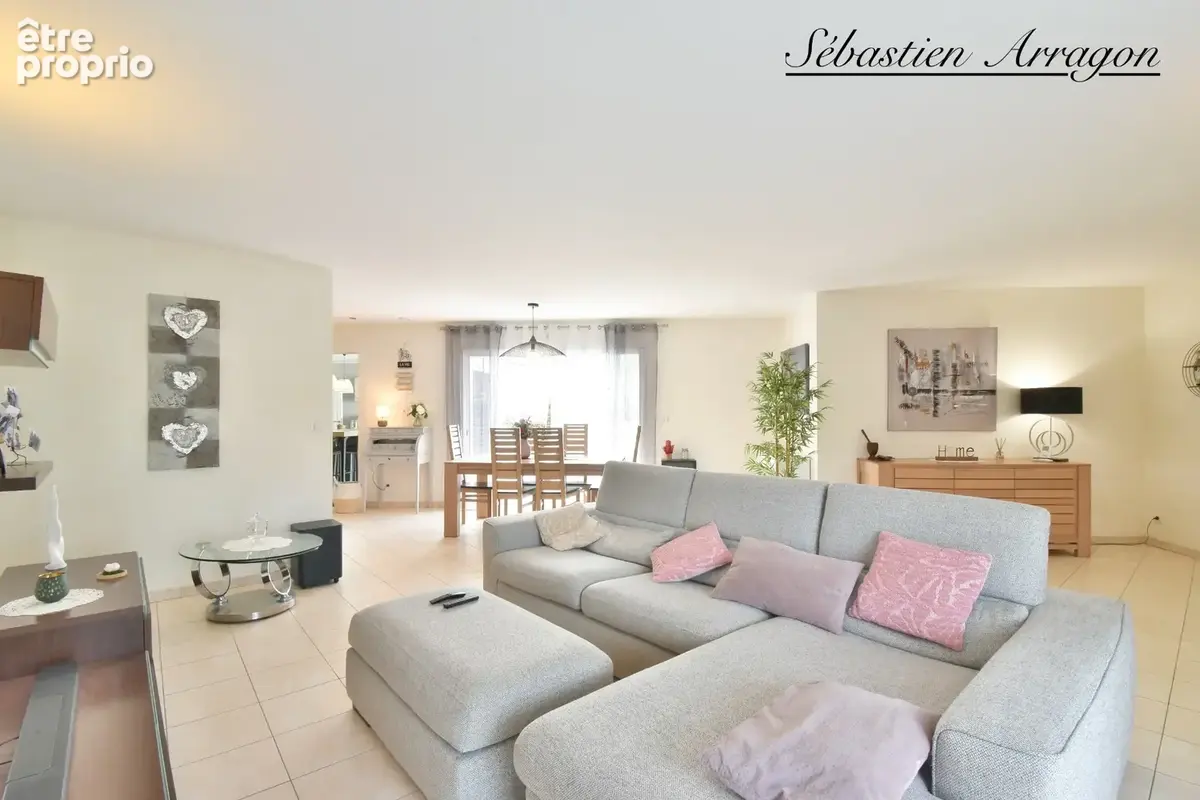 PUJOLS (47)-188 m² de confort et d’espace, 4 chambres, piscine et triple garage - photo 3