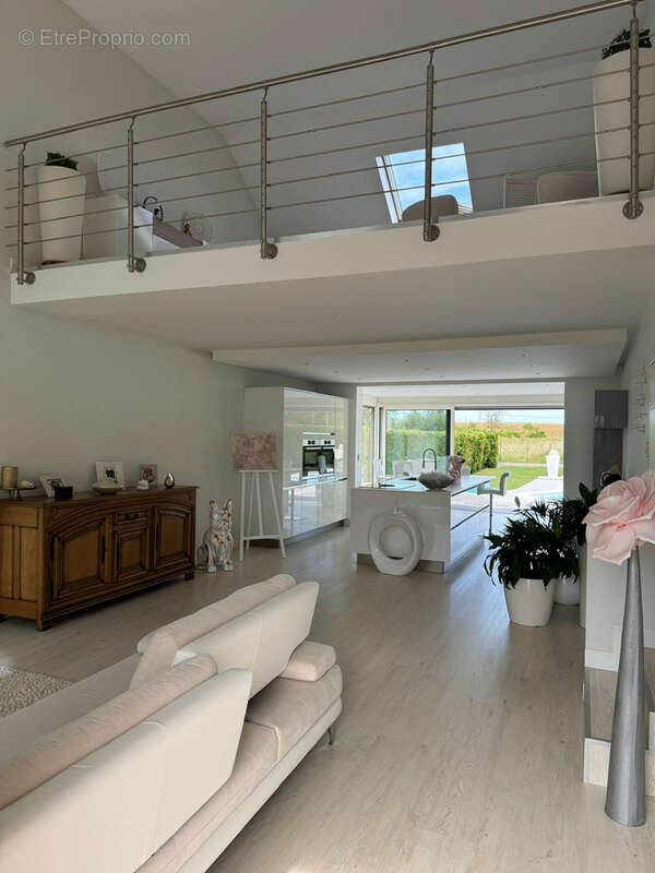 Maison Lumineuse de 135 M2 à Servigny-lès-sainte-barbe - photo 5