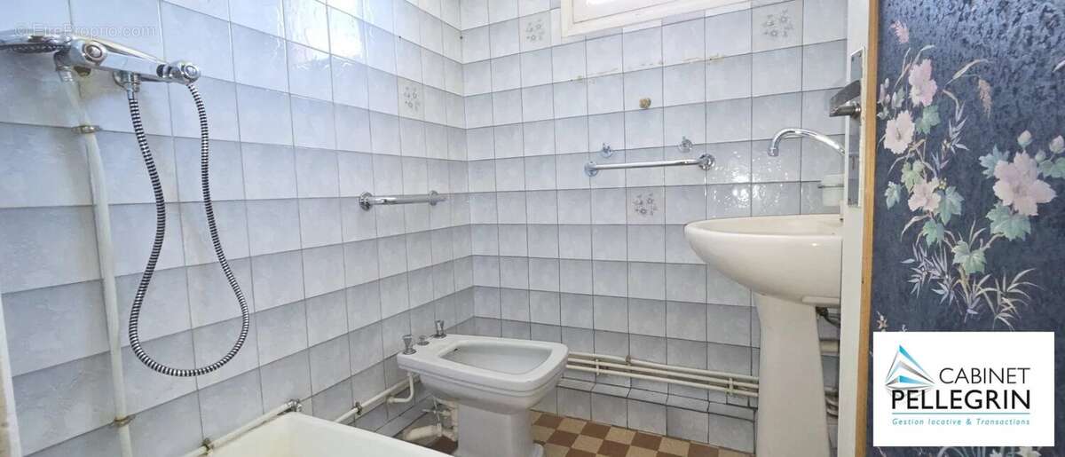 Appartement à MARSEILLE-8E