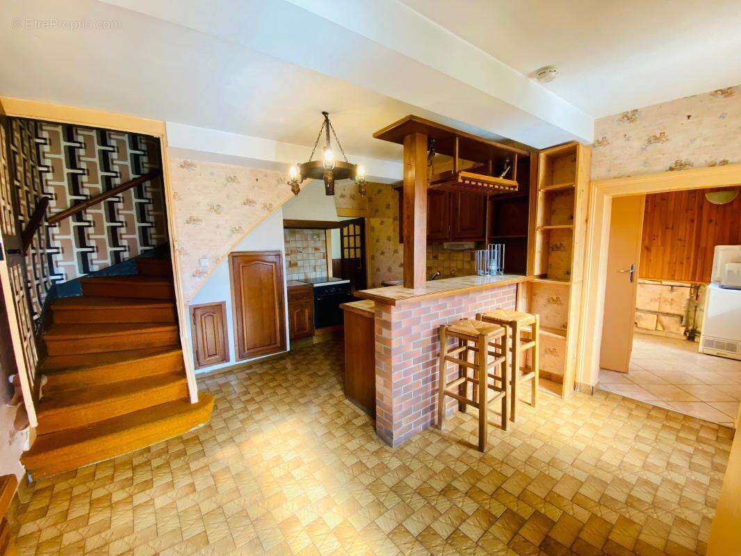 Maison à DOLOMIEU