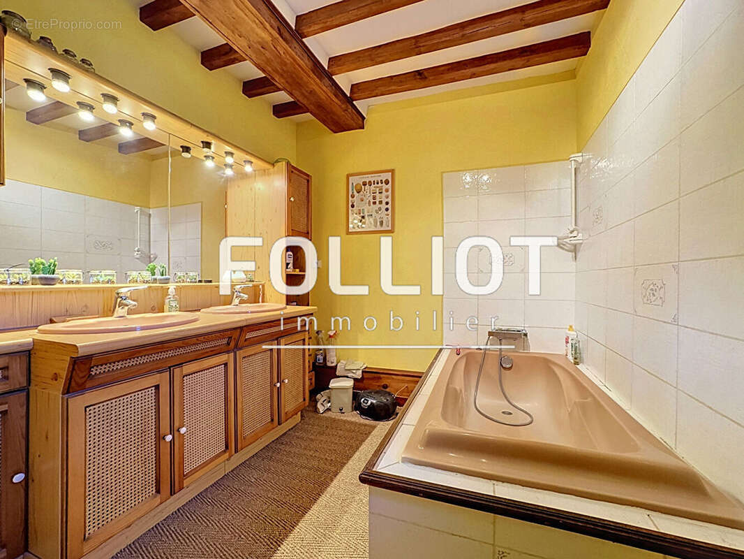 A VENDRE Maison de charme du XVIIIe siècle à Ponts sur Seulles - photo 11