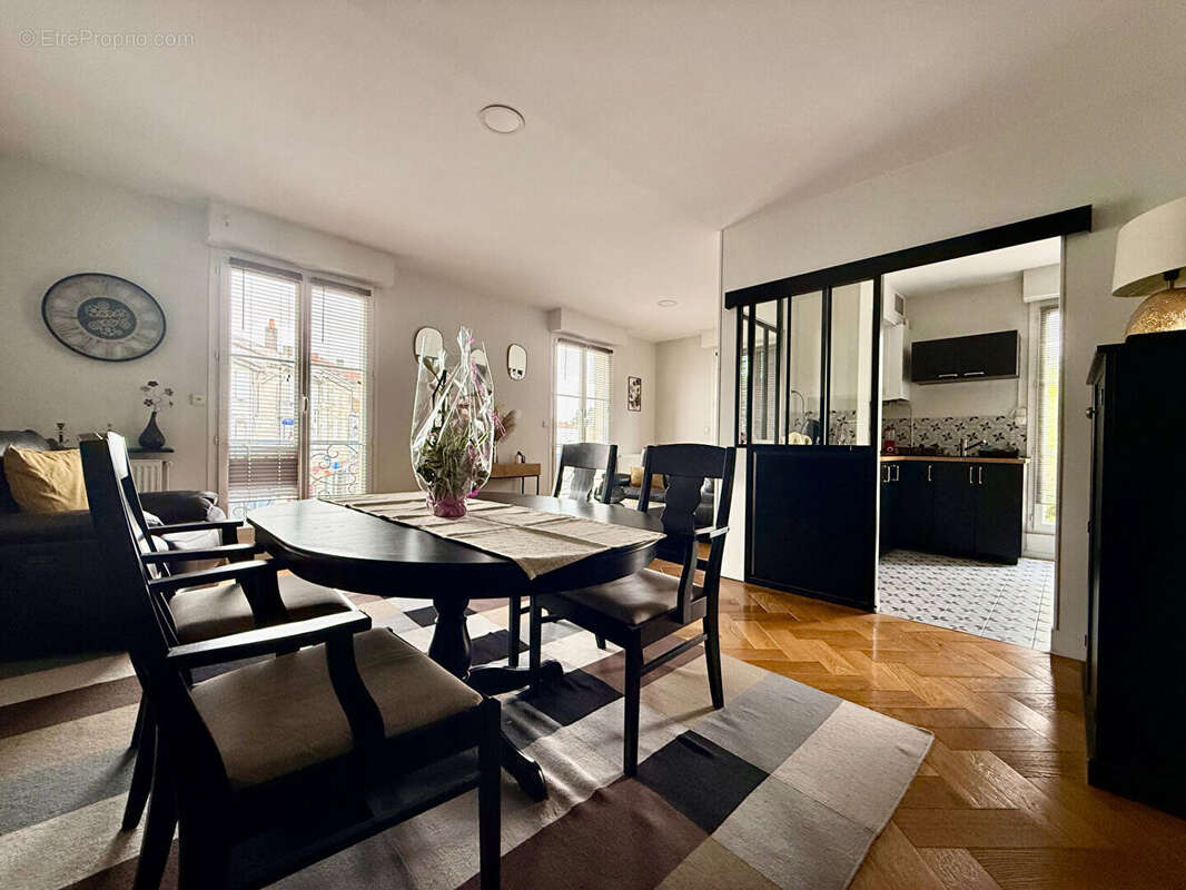 Appartement à SURGERES