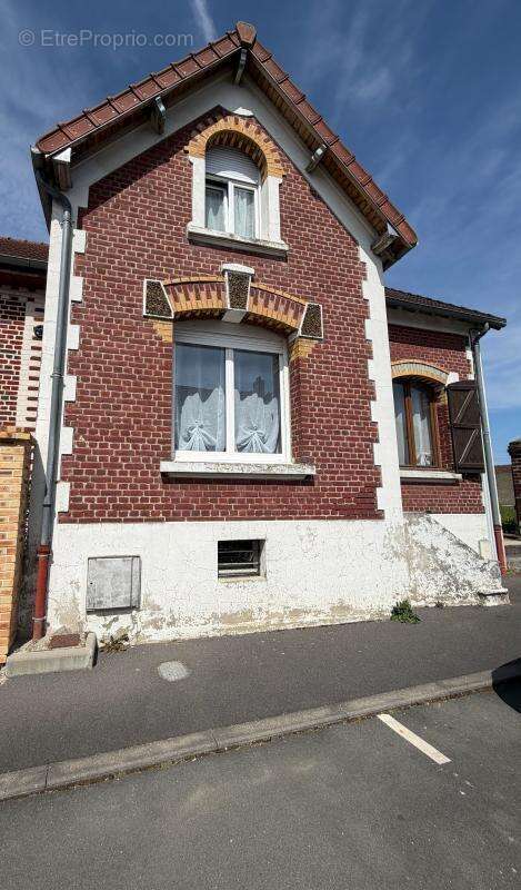 Maison à TERGNIER