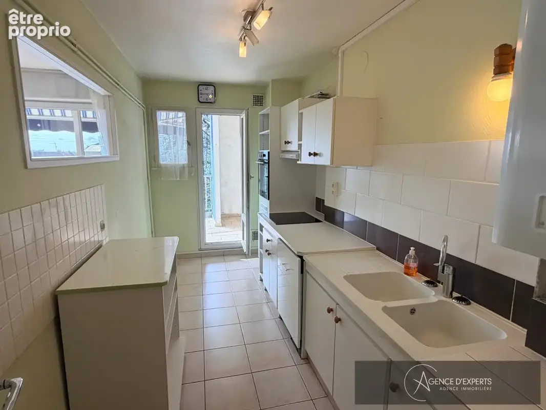 Appartement 4 pièces 93 m² à vendre à Besancon (25000) - photo 8
