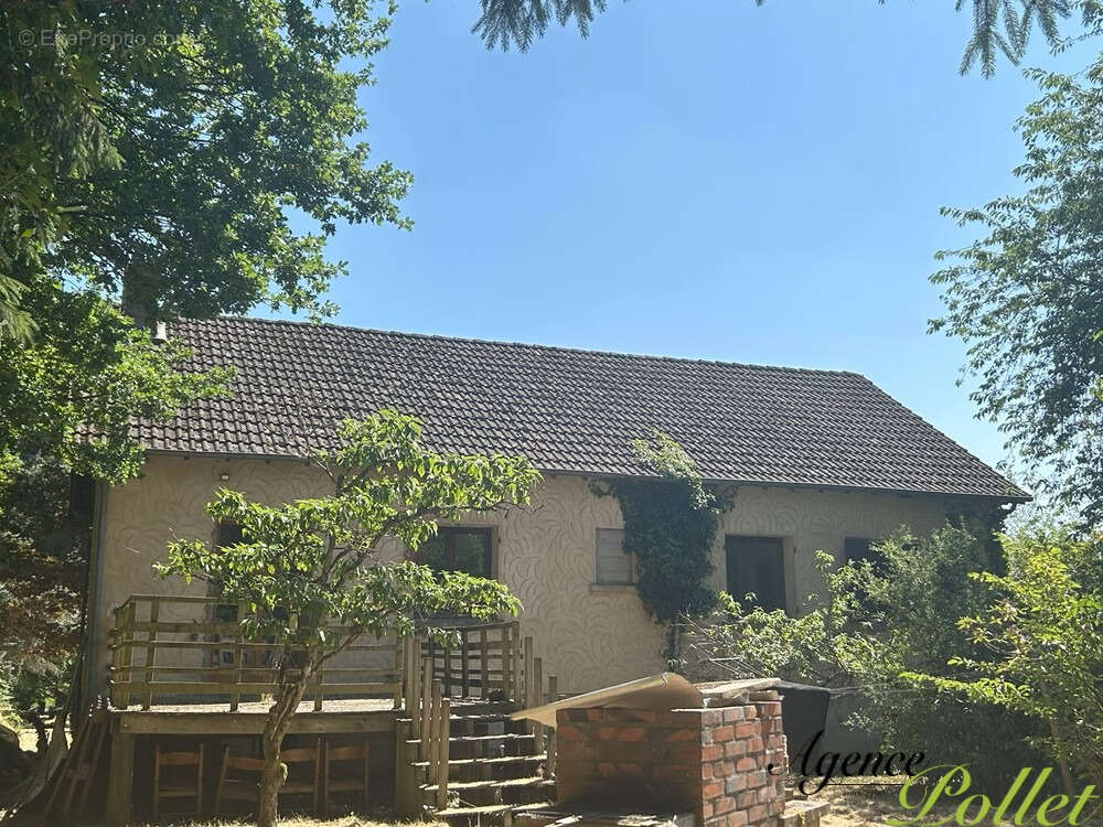 Maison à LA CHAPELLE-D&#039;ANGILLON