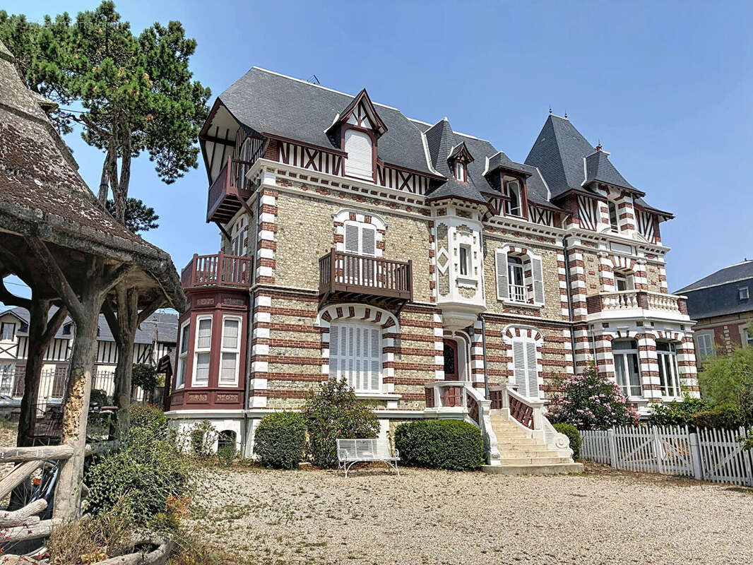 Appartement 2 pièces Cabourg dans VILLA DE CHARME - 38 m² avec balcon, stationnement et cave - photo 10
