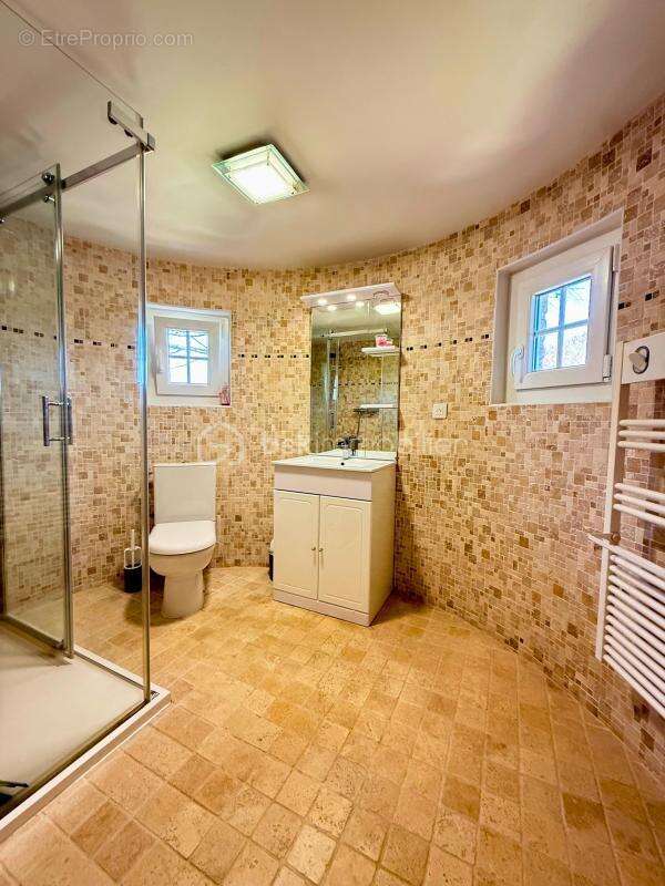 Maison à FONTAINEBLEAU