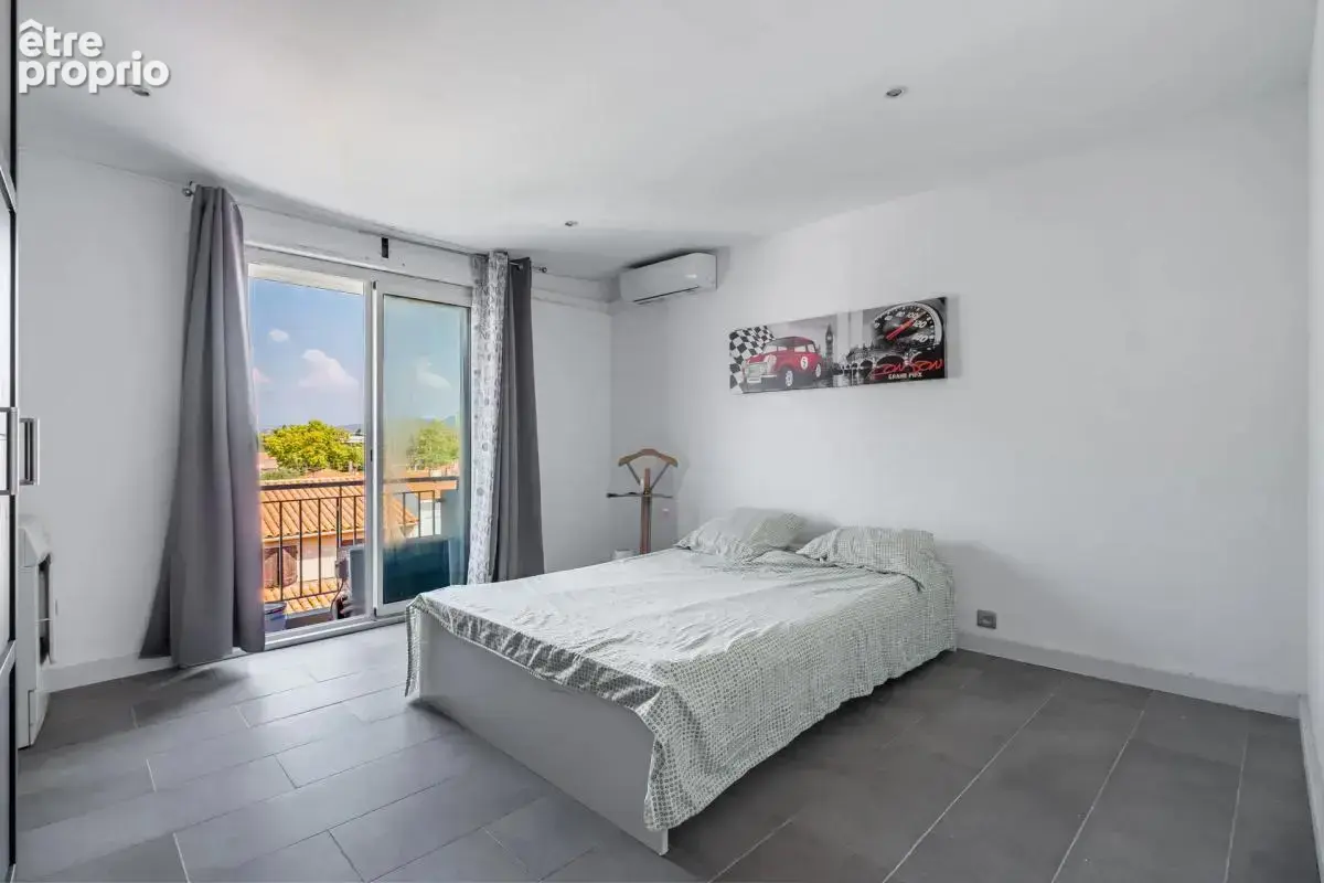 Appartement 3 pièces de 57 m² à Fréjus-plage - photo 8