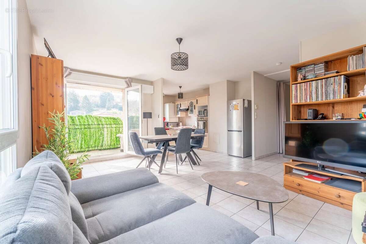 Appartement à MARENNES