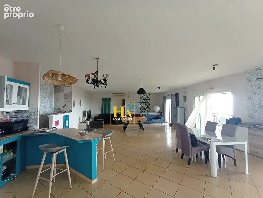 Grande maison familiale avec vue mer + logement indépendant . Fort potentiel locatif - photo 6