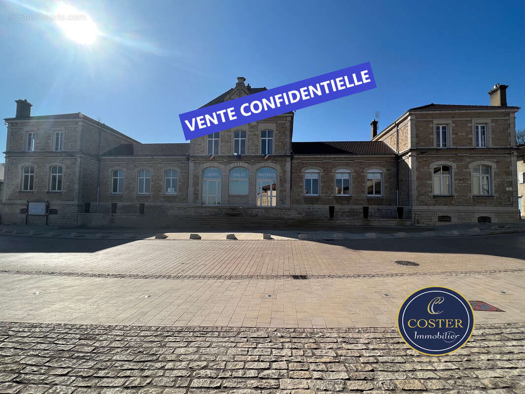 Maison à SAINT-MARTIN-BELLE-ROCHE