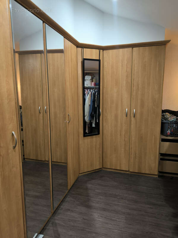 Maison à SAINT-LAURENT-DE-LA-SALANQUE