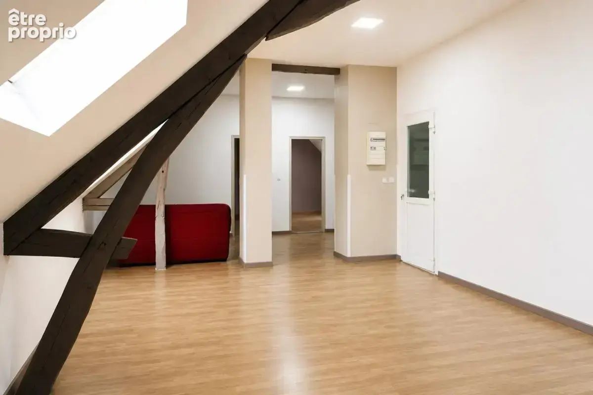 Immeuble de 14 pièces de 350 m² à Beaulieu-sur-Loire - photo 20
