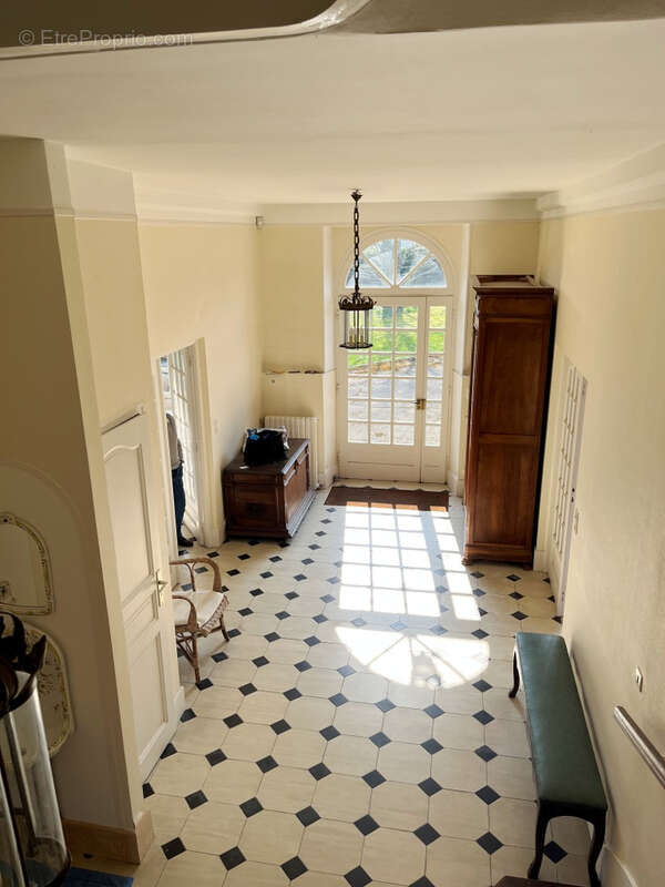 Belle propriété bourguignonne et son jardin de 1150 m2 à l'Est de Sens - photo 3