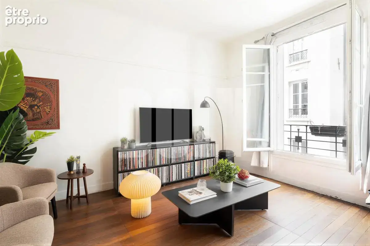 Appartement à PARIS-14E