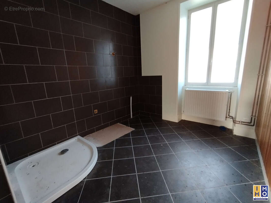 Maison à BENGY-SUR-CRAON