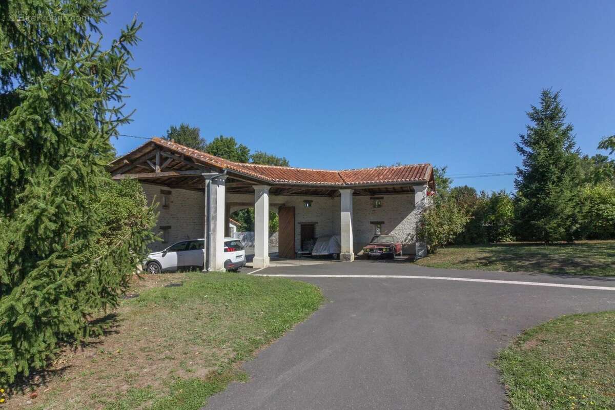 Maison à MAINE-DE-BOIXE