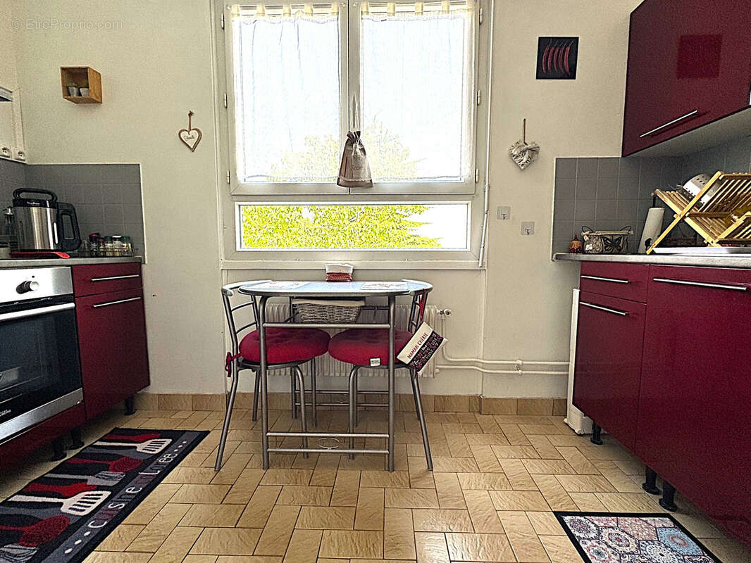 Appartement à SURVILLIERS