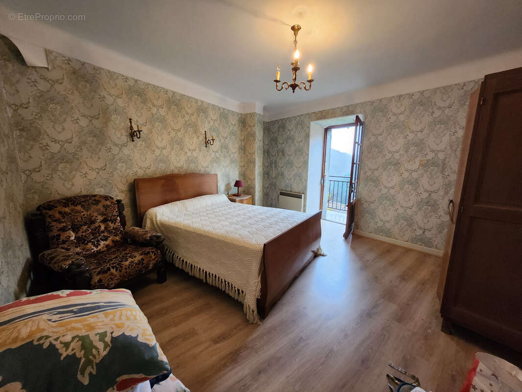 Maison à ANTRAIGUES-SUR-VOLANE